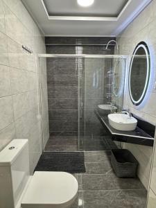 Koupelna v ubytování Korithis Apartment
