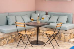 Posezení v ubytování Paola Apartment Fiskardo
