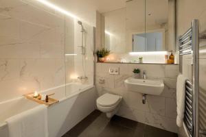Koupelna v ubytování Large Luxurious Studio, Dublin18