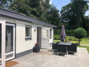 Vrt pred nastanitvijo Holiday Home in Harderwijk near Veluwemeer, cleaning included