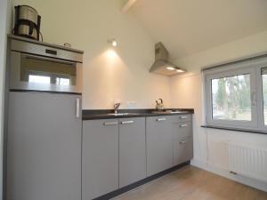 Φωτογραφία από το άλμπουμ του Forest Retreat Near Kempen-Broek, cleaning included σε Stramproy