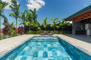 Πισίνα στο ή κοντά στο Kaluma Sloth Farmstay Villa +28 φωτογραφίες