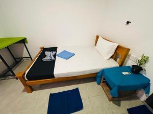 You Can Beach Resort Uppuveli 객실 침대