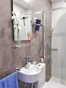 Ένα μπάνιο στο Valença Guesthouse +13 φωτογραφίες