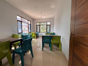 Fotografie z fotogalerie ubytování AeroVale Lodge v destinaci Bir