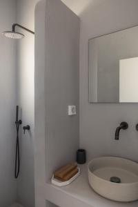A bathroom at Siora of Paros - Ammiralis & Castelis