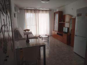 Kuchyňa alebo kuchynka v ubytovaní Apartamento estudio en playa Puig