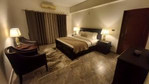 Gallery image of CHK INN by ChenOne in Lahore