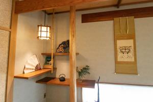 Eldhús eða eldhúskrókur á YURURIBASE 凛 in Nagahama contactless checkin