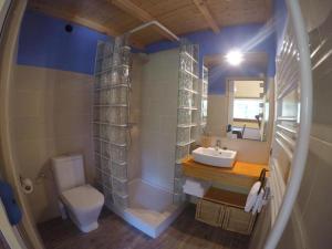 Kúpeľňa v ubytovaní Els Apartaments del bosc
