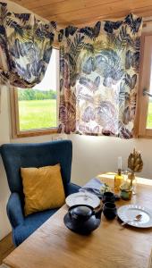 Posezení v ubytování Tiny House autonome + 15 fotografií
