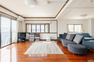 Fieldnever Apartment STAY - Maisonette Family room的休息区