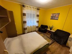 Posteľ alebo postele v izbe v ubytovaní Holiday home Fonyod 10 + 11 fotografií