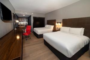 Postel nebo postele na pokoji v ubytování Four Points by Sheraton Saltillo