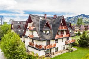 Výhľad na hory alebo výhľad na hory priamo z apartmánu
