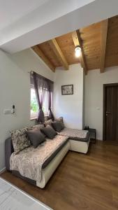 Ένα ή περισσότερα κρεβάτια σε δωμάτιο στο By Osibov Silverfish & Goldenfish