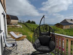 Gambar di galeri bagi Berglisl - direkt an der Schipiste! Neue Ferienwohnung mit Sauna di Klippitztorl