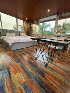 Φωτογραφία από το άλμπουμ του Misty Palace Luxury Villa by Natura Stays σε Lonavala