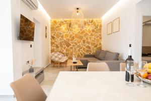 Χώρος καθιστικού στο Stone and Sea Kos Retreat Serenity +58 φωτογραφίες