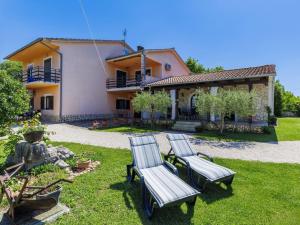 Zahrada ubytování Apartment Cekić-2 by Interhome