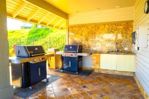 卡普鲁亚KBM Resorts FREE CAR Kapalua Bay Villa Oceanfront 1-Bedroom Condo with Amazing views KBV-30G2的相册照片