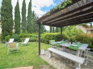 A garden outside Holiday Home La Torre by Interhome Még 33 kép