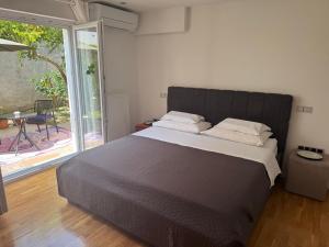 Posteľ alebo postele v izbe v ubytovaní Zimmer Room Trogir Kastela Split