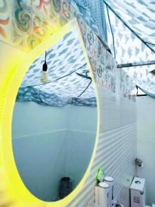 Koupelna v ubytování Bhimtal Wilderness Resort