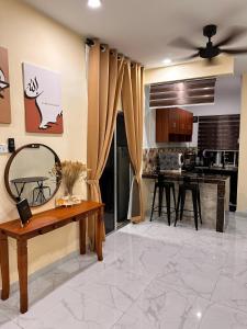 Kuchyň nebo kuchyňský kout v ubytování Teratak HZ Homestay KLIA Sepang + 2 fotografie