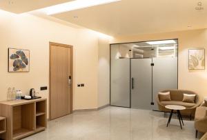 卢迪亚纳Hotel QUBA的相册照片
