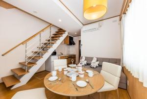 Seating area sa CoCo Twon Echo