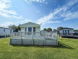 Gallery image of Stunning 6 Berth Caravan At Manor Park In Hunstanton Norfolk Ref 23194K in Hunstanton +23 photos