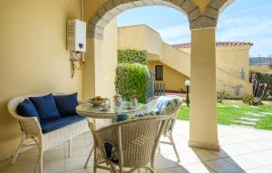 Χώρος καθιστικού στο Gorgeous Apartment In Porto San Paolo