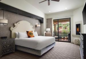 Letto o letti in una camera di The Wilde Resort and Spa