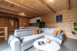 Et opholdsområde på Willa Baciarka-basen, sauny i jacuzzi