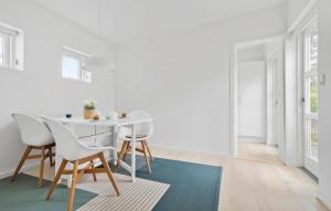 Galería fotográfica de Lovely Apartment In Nexø With Wifi en Neksø