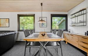 Fotografie z fotogalerie ubytování Awesome Home In Tarm With Wifi v destinaci Tarm