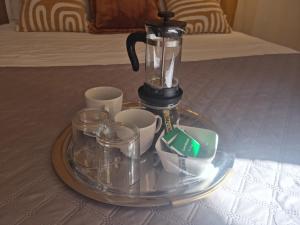 Príslušenstvo na prípravu kávy alebo čaju v ubytovaní B&B Vaticanrooms