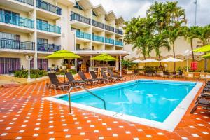 A piscina localizada em Blue Horizon Hotel ou nos arredores