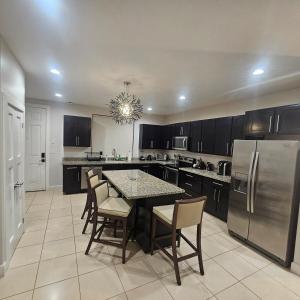 Gallery image of Pacifico Breezy Palms in Coco