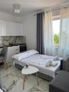 Una cocina o cocineta en Sarande SeaView Apartment