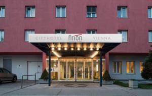 The facade or entrance of Arion Cityhotel Vienna