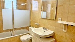 Koupelna v ubytování LOS IRIS PLAYA DE GANDIA- Apartamento Familiar