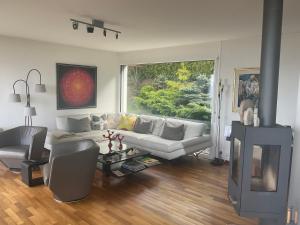 Fotografie z fotogalerie ubytování Panoramic Holiday Villa in Montreux v destinaci Montreux