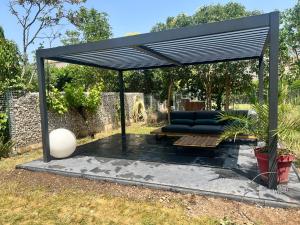 Ogród w obiekcie Maison moderne Avignon 6 pers
