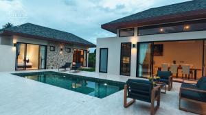 Kolam renang di atau dekat dengan Santi Tara Villas