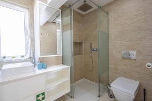 Et badeværelse på Allianca Marina - Luxury apartment by HD + 17 billeder