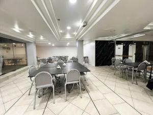 Οι επιχειρηματικές εγκαταστάσεις ή/και οι αίθουσες συνεδριάσεων στο San Remo City Hotel