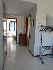 Telewizja i/lub zestaw kina domowego w obiekcie Giovanna's House