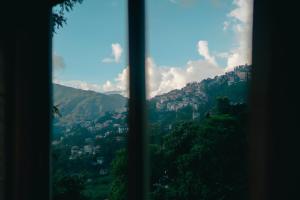 Fotografie z fotogalerie ubytování Maple Leaf Homestay - Your Mountain Home v destinaci Gangtok